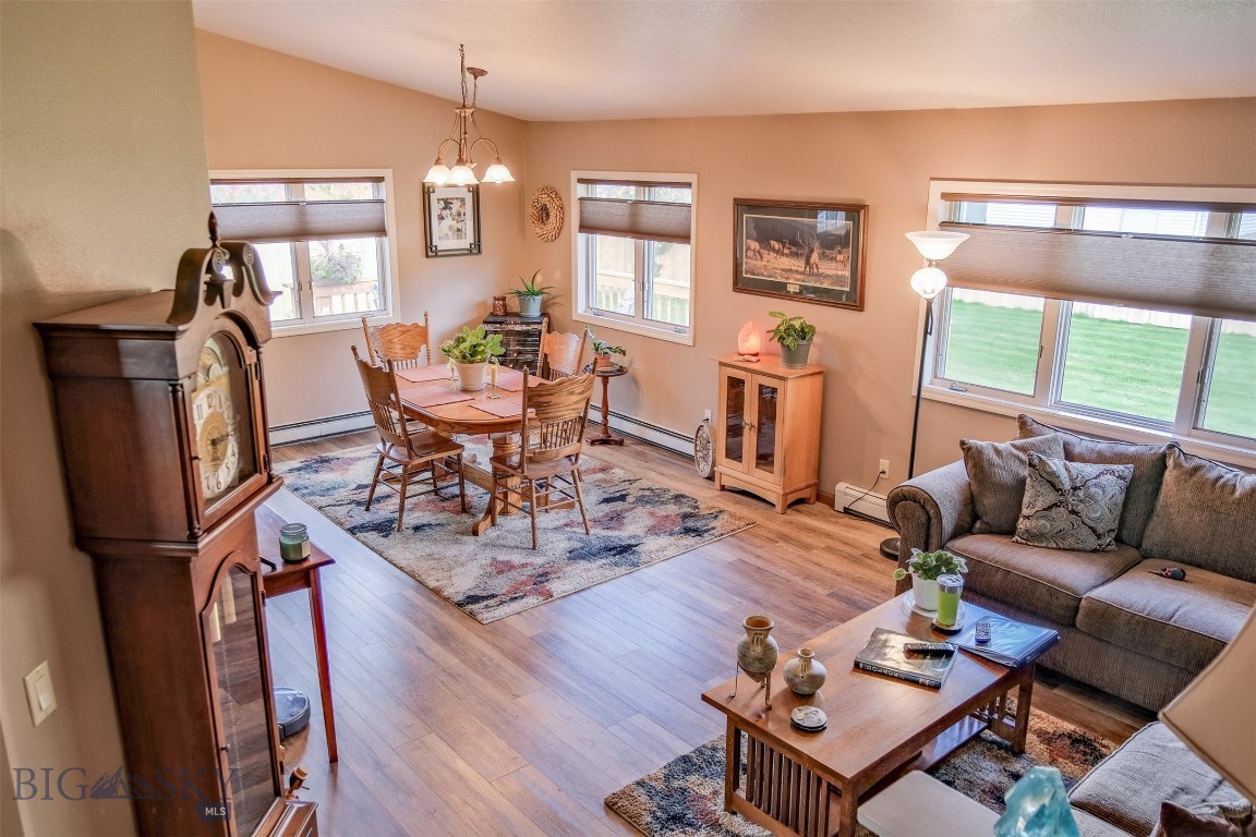 306 S Yellowstone Avenue