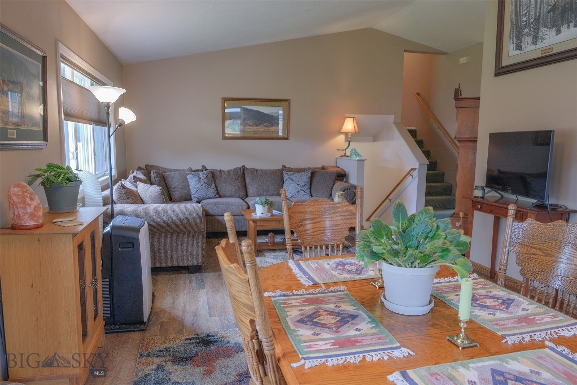 306 S Yellowstone Avenue