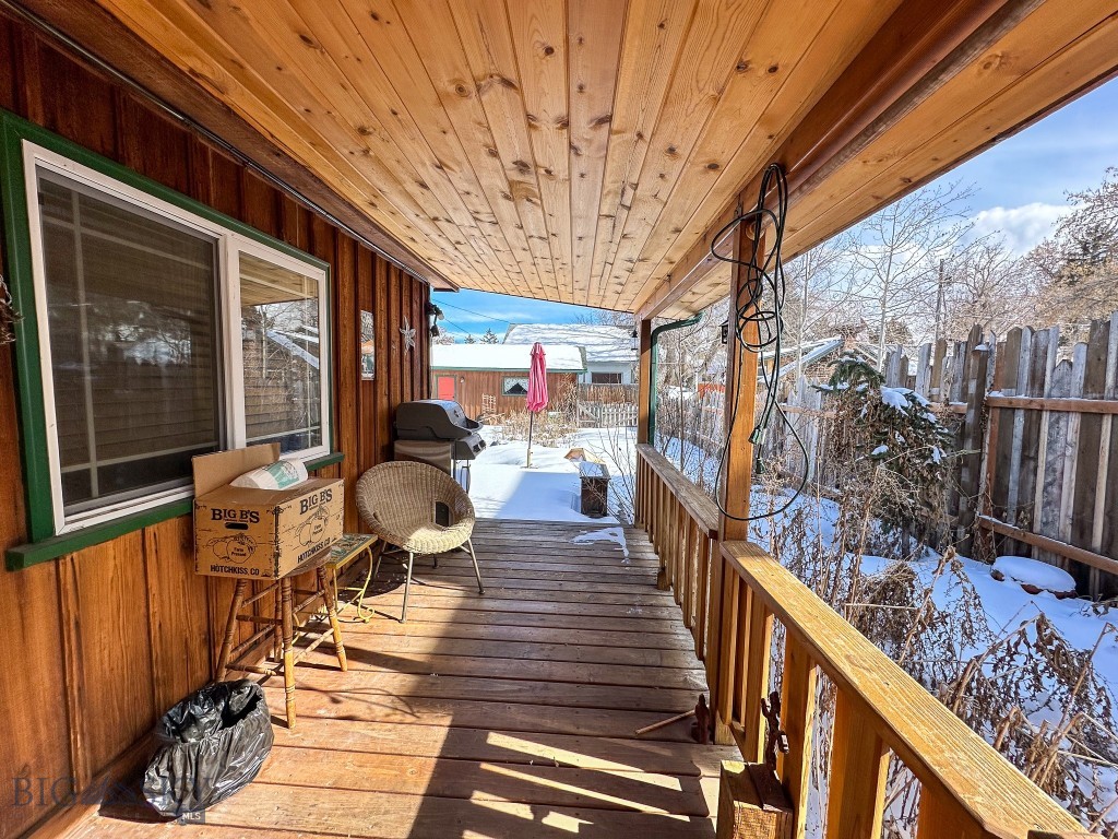 624 N Willson Avenue