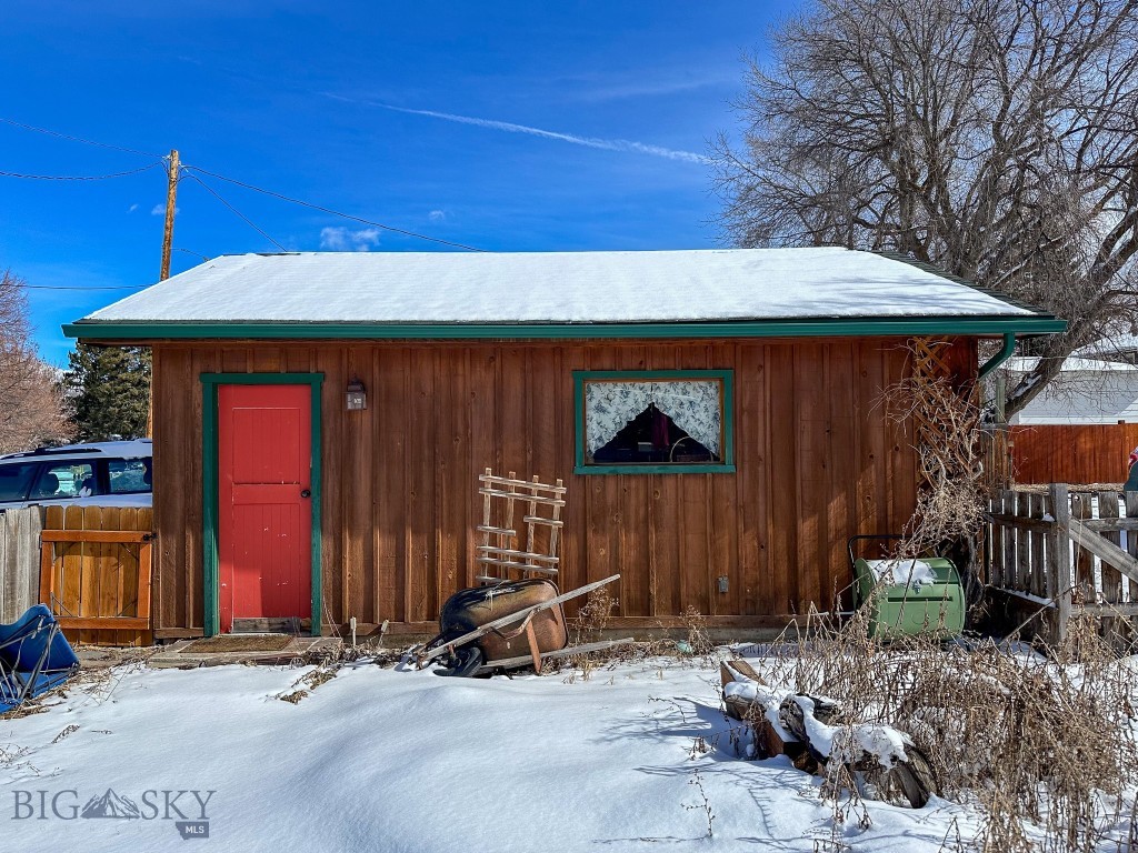 624 N Willson Avenue