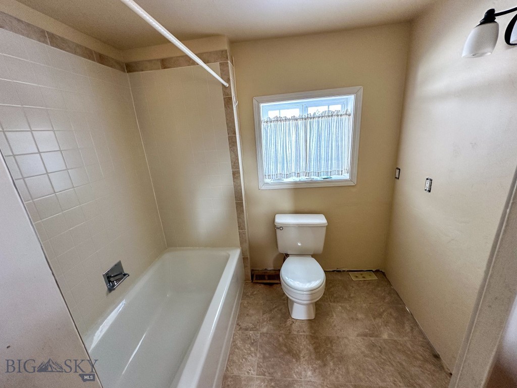 624 N Willson Avenue