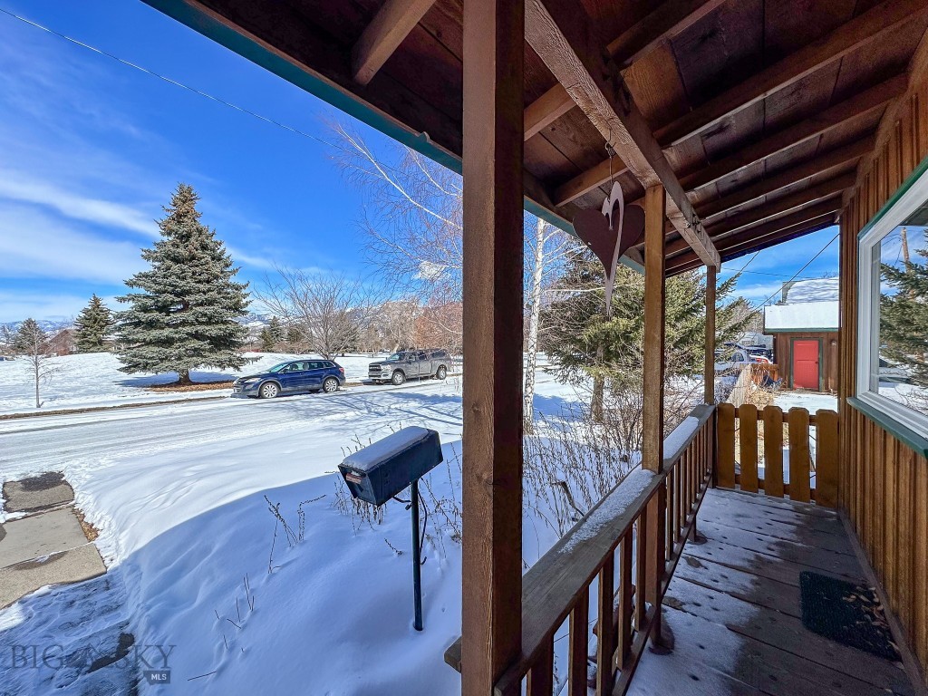 624 N Willson Avenue