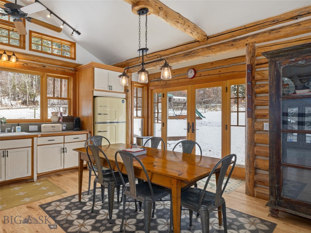 3462 Bear Canyon Road