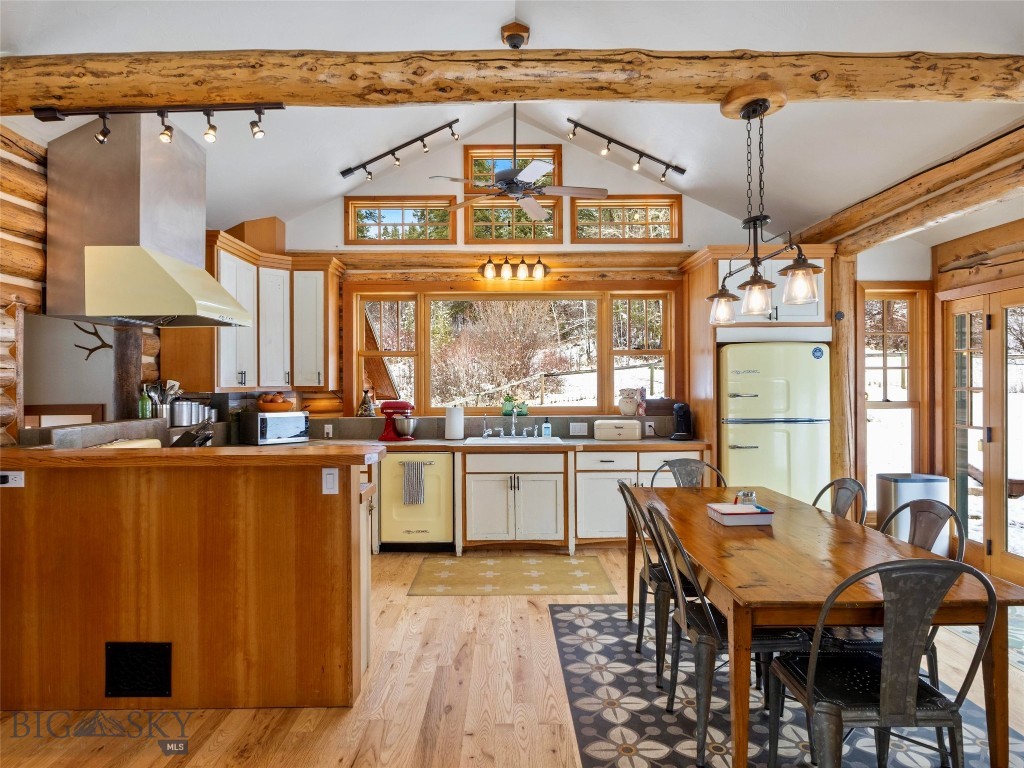 3462 Bear Canyon Road