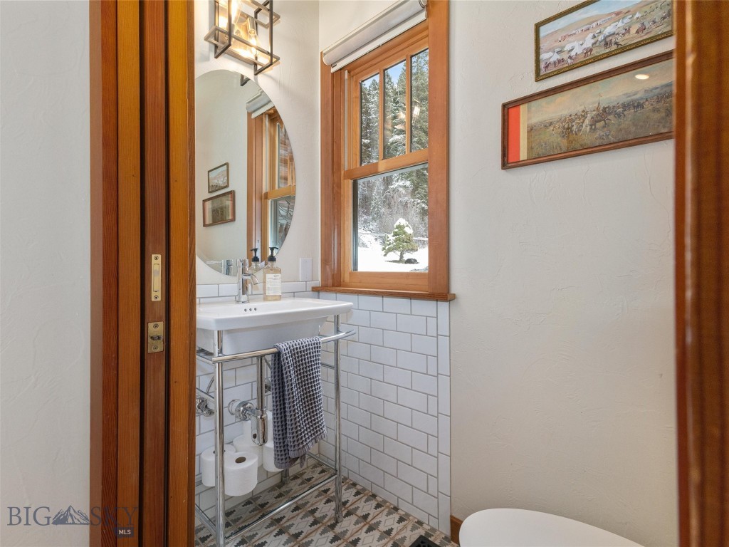 3462 Bear Canyon Road