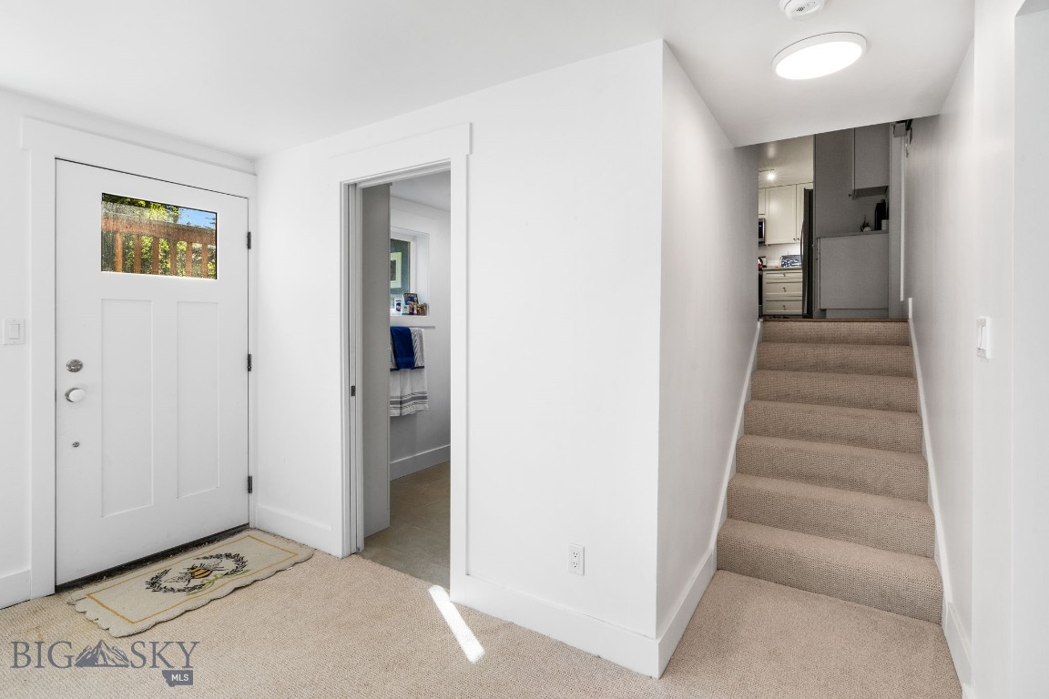 1014 E Babcock Street