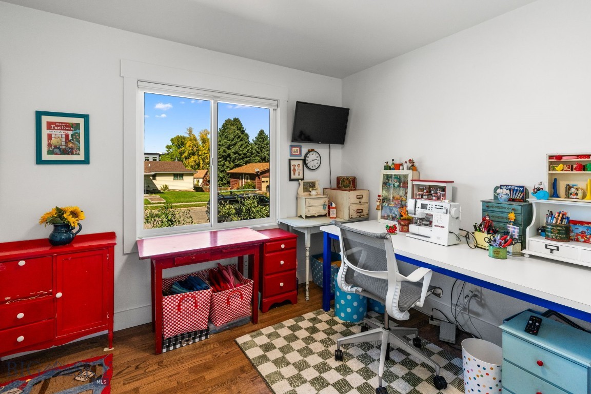 1014 E Babcock Street