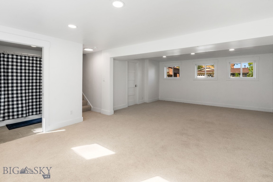 1014 E Babcock Street