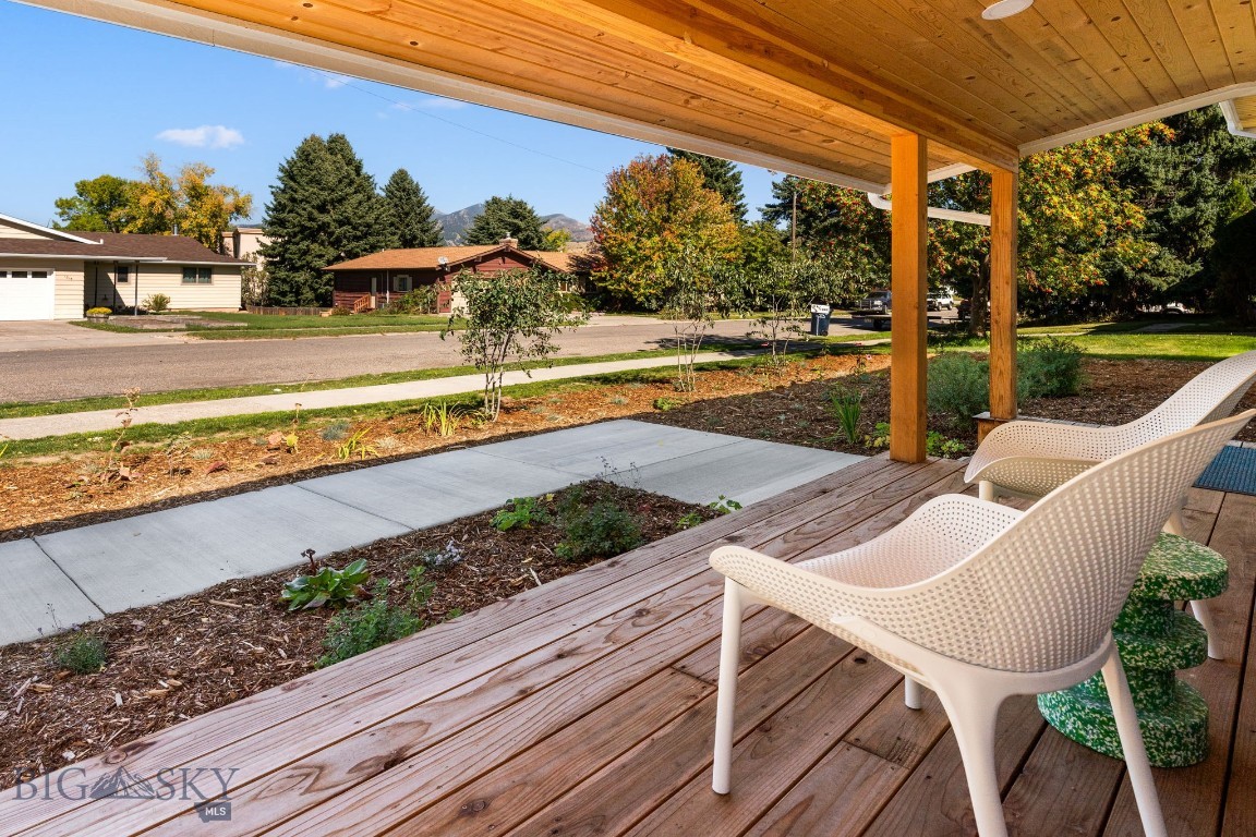 1014 E Babcock Street