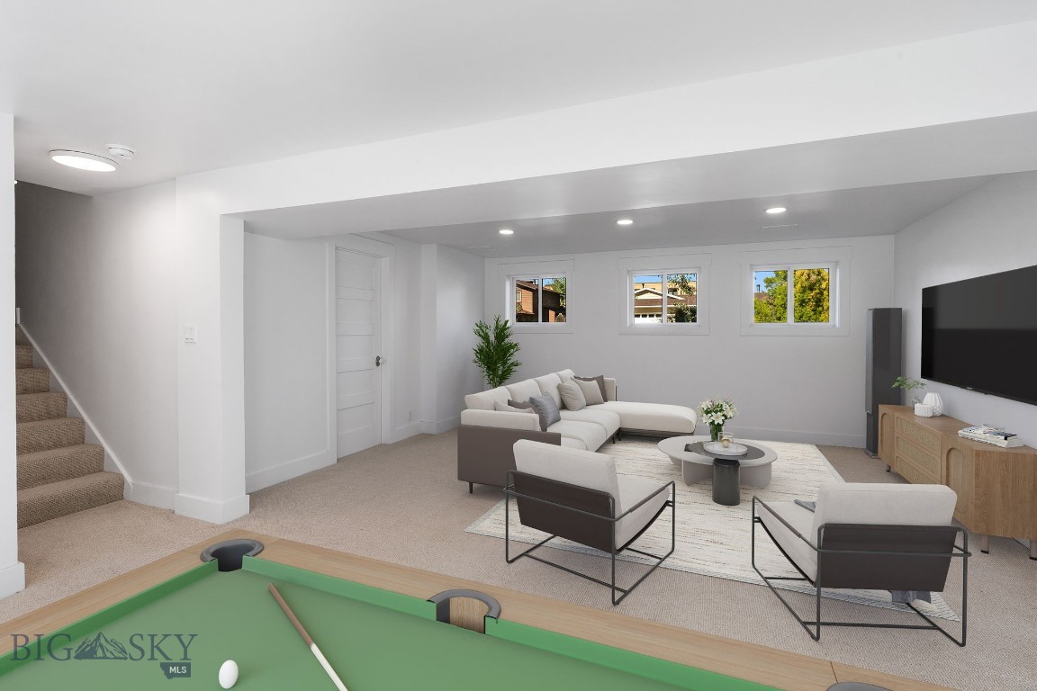 1014 E Babcock Street