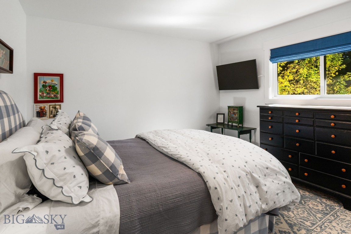 1014 E Babcock Street