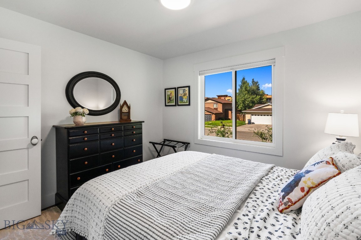 1014 E Babcock Street