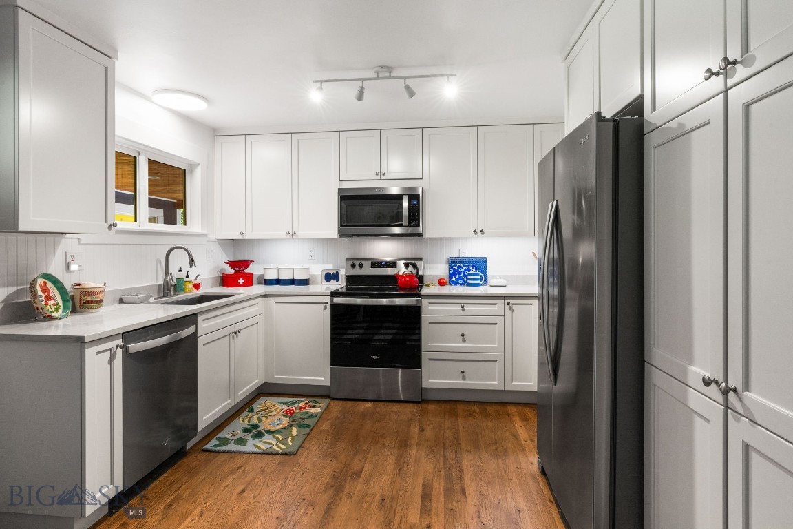 1014 E Babcock Street