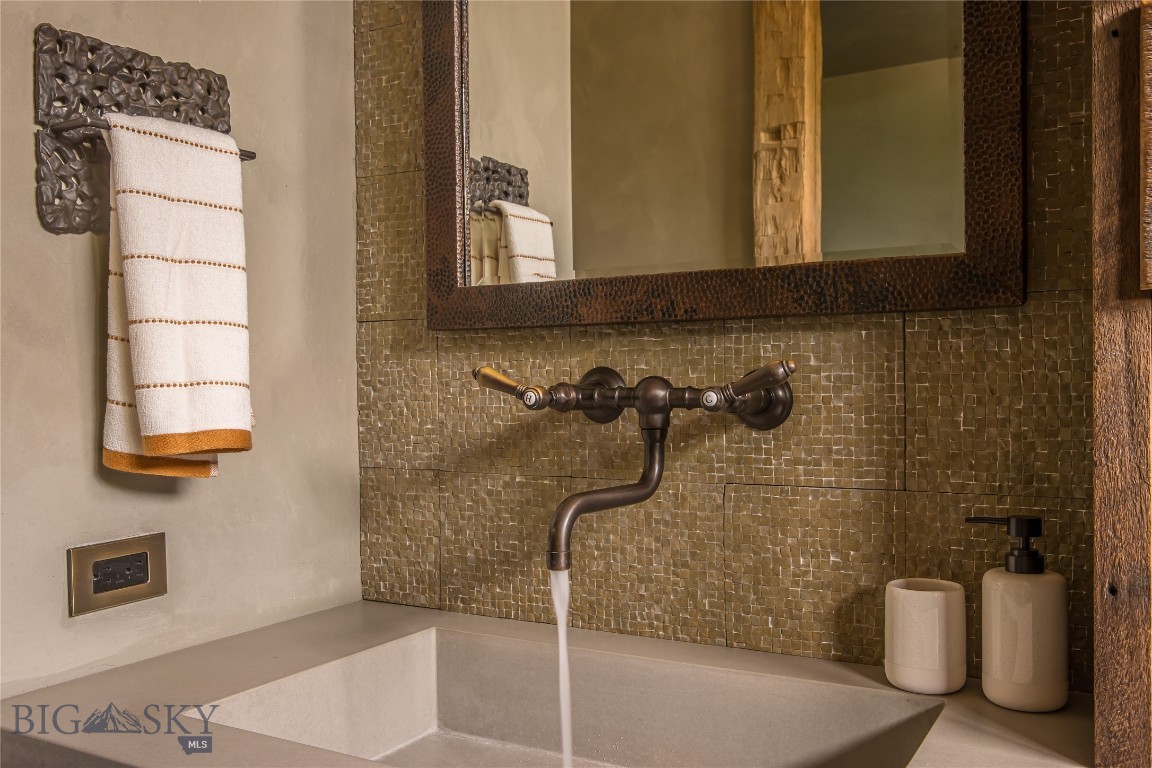 5933 Monforton School Road