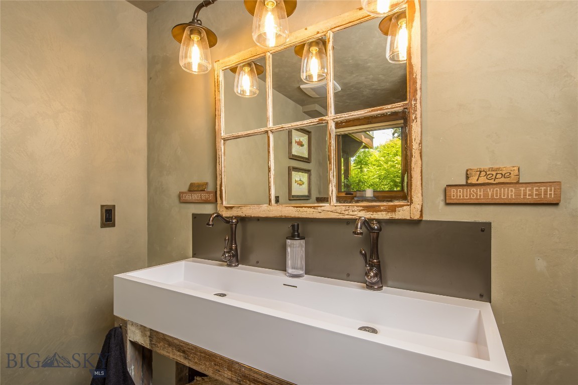 5933 Monforton School Road