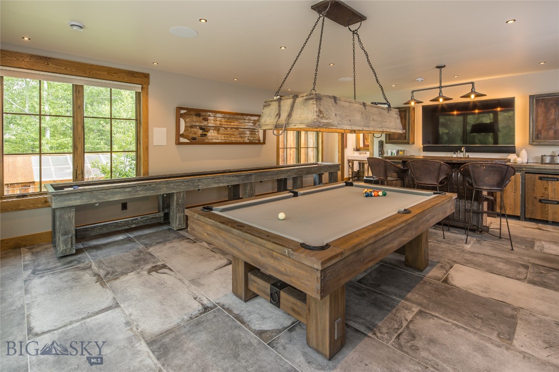 5933 Monforton School Road