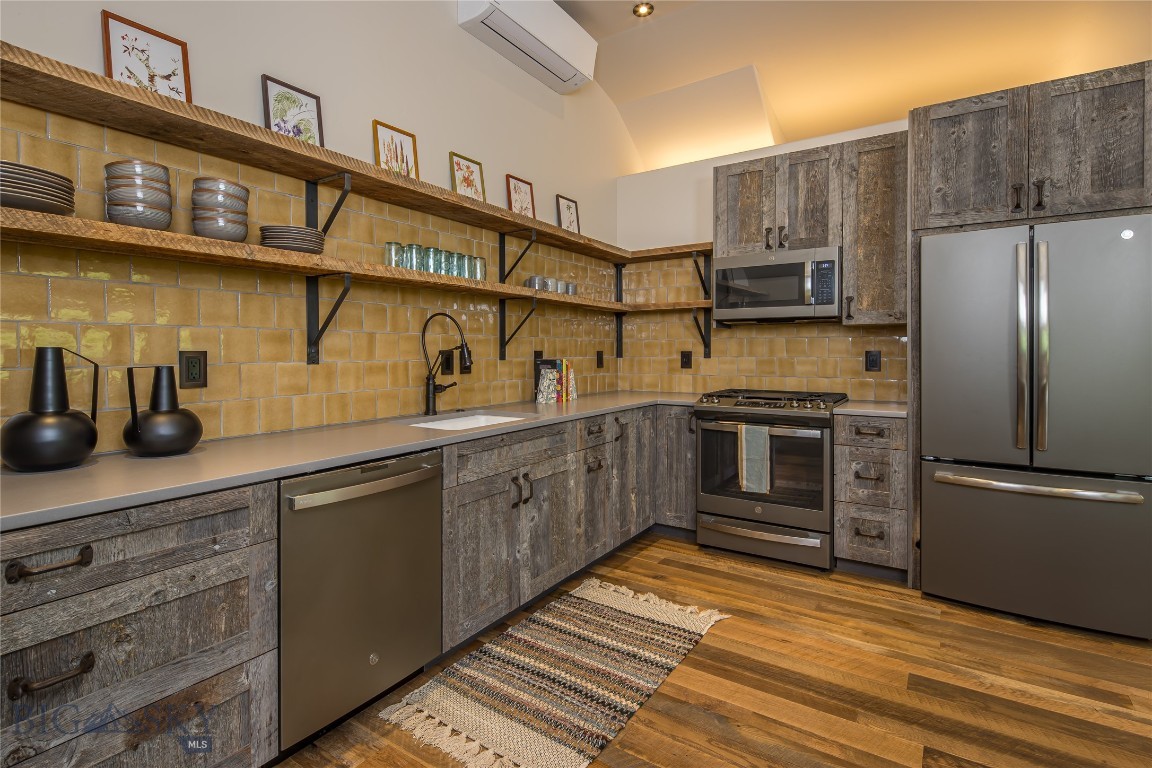 5933 Monforton School Road