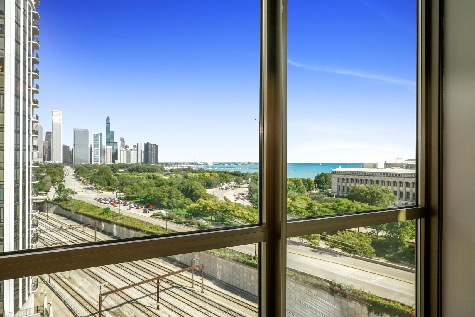 1335 S Prairie Ave UNIT 1201