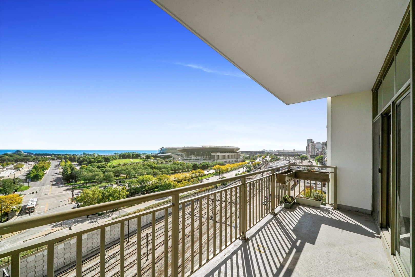 1335 S Prairie Ave UNIT 1201