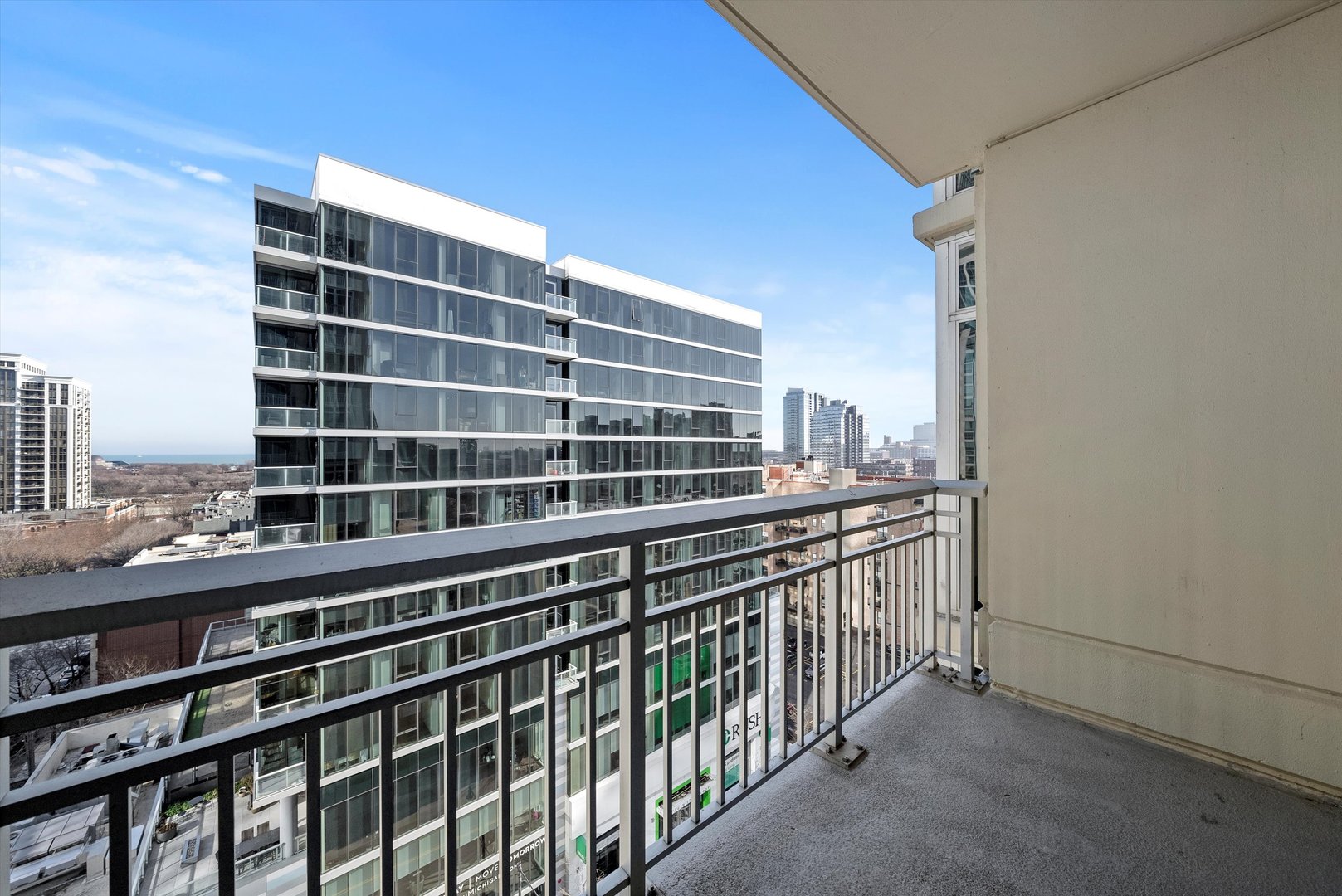 1400 S Michigan Avenue Unit: 1402