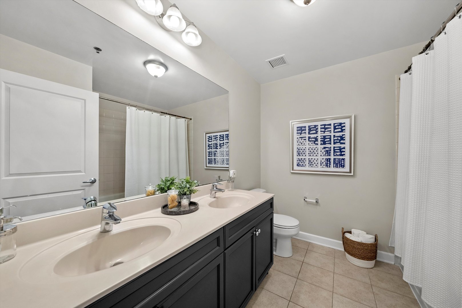 1400 S Michigan Avenue Unit: 1402