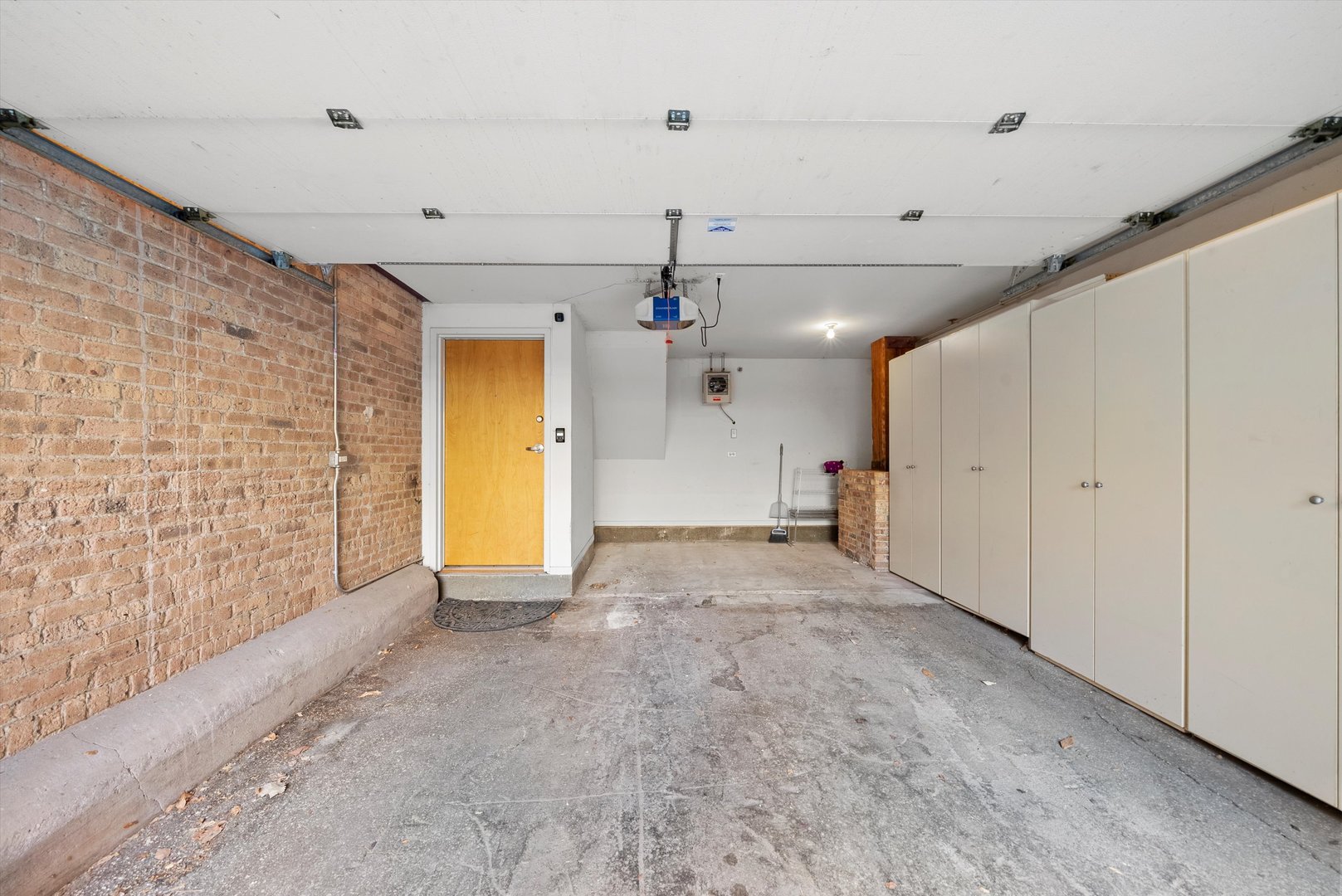 1727 S Indiana Avenue Unit: 116