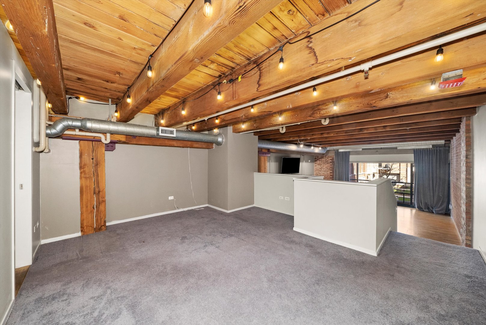 1727 S Indiana Avenue Unit: 116