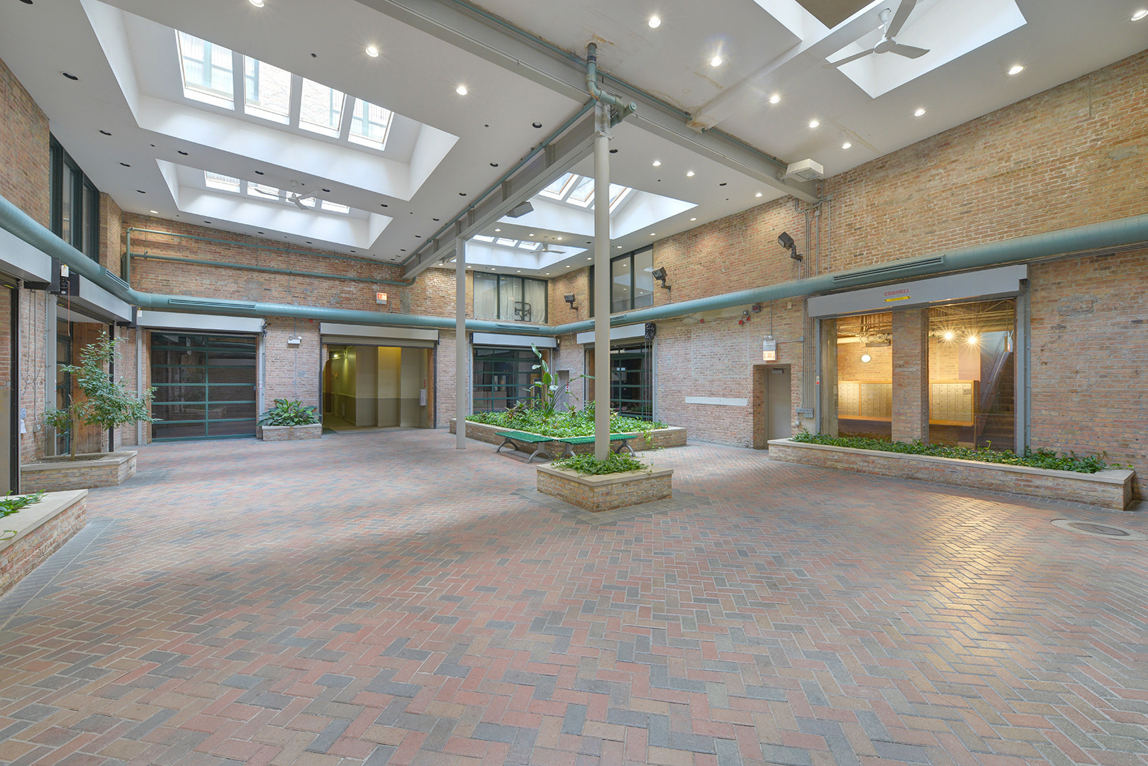 1727 S Indiana Avenue Unit: 116