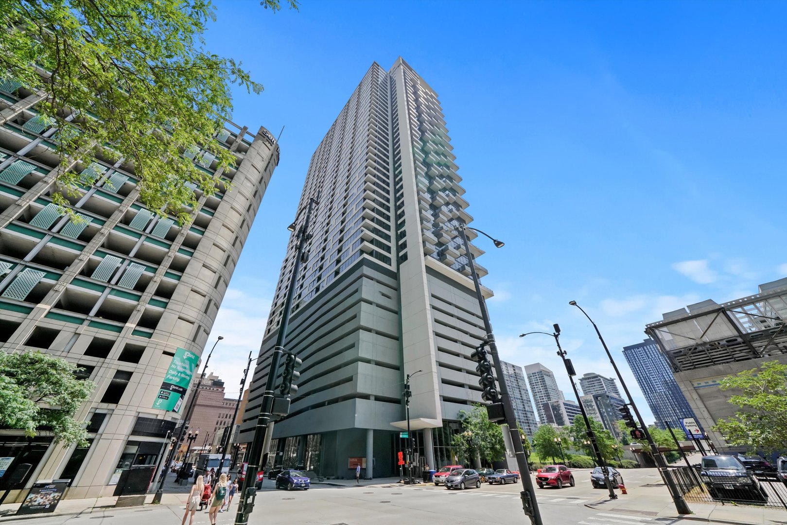 235 W Van Buren Street Unit: 3507