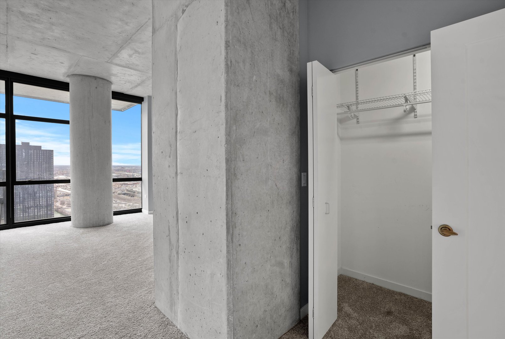 235 W Van Buren Street Unit: 3507