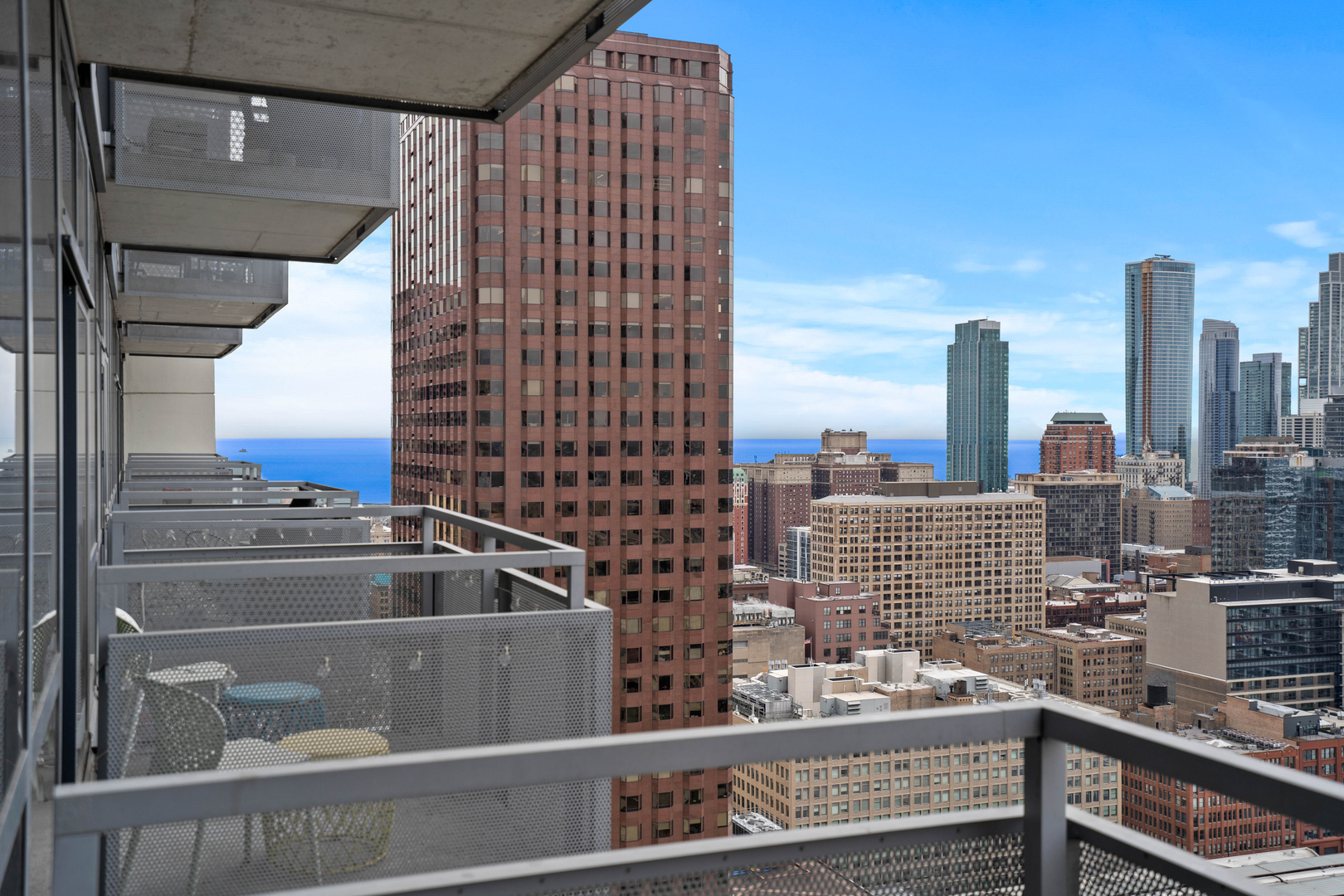 235 W Van Buren Street Unit: 3507