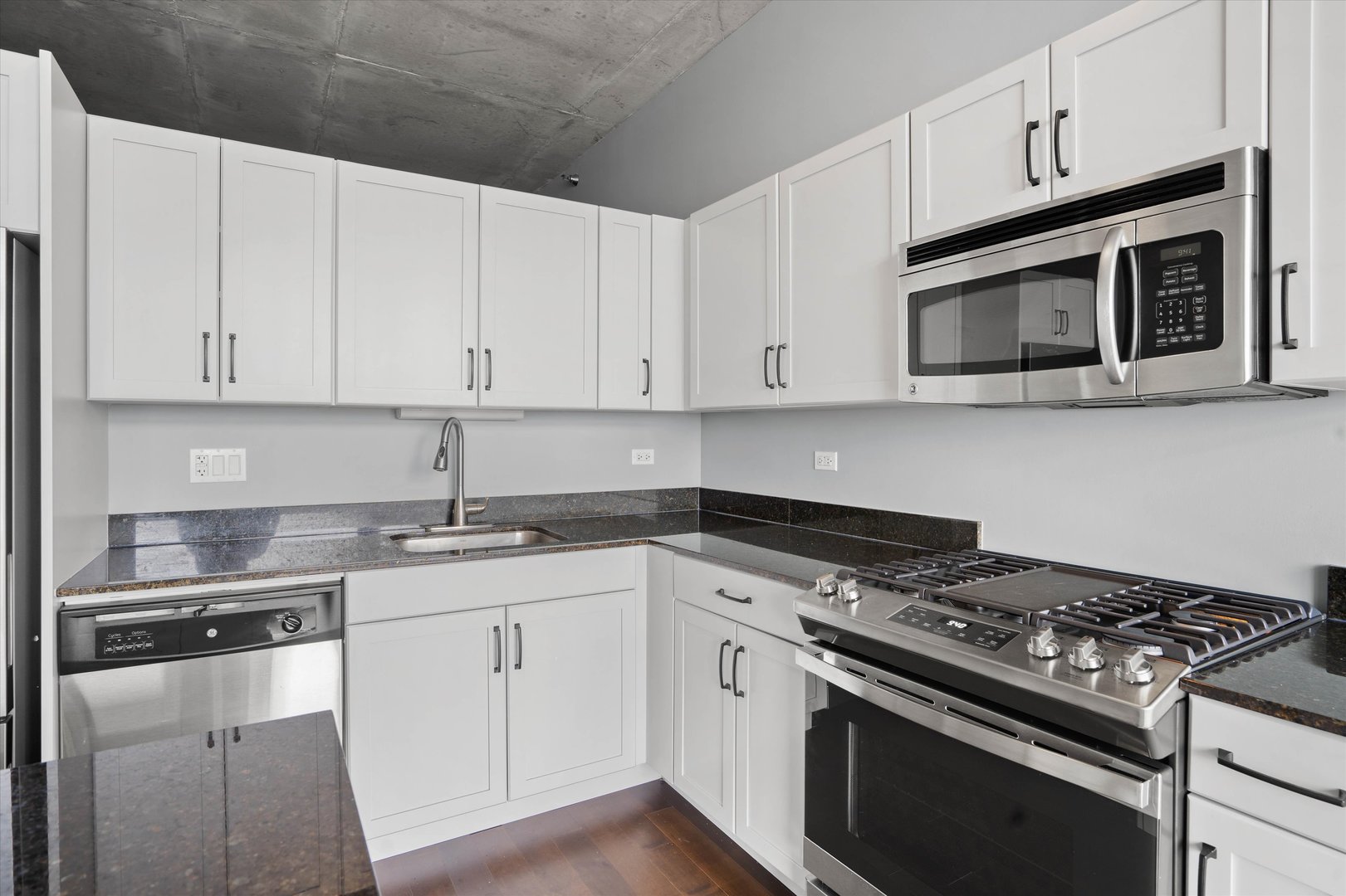 235 W Van Buren Street Unit: 3507