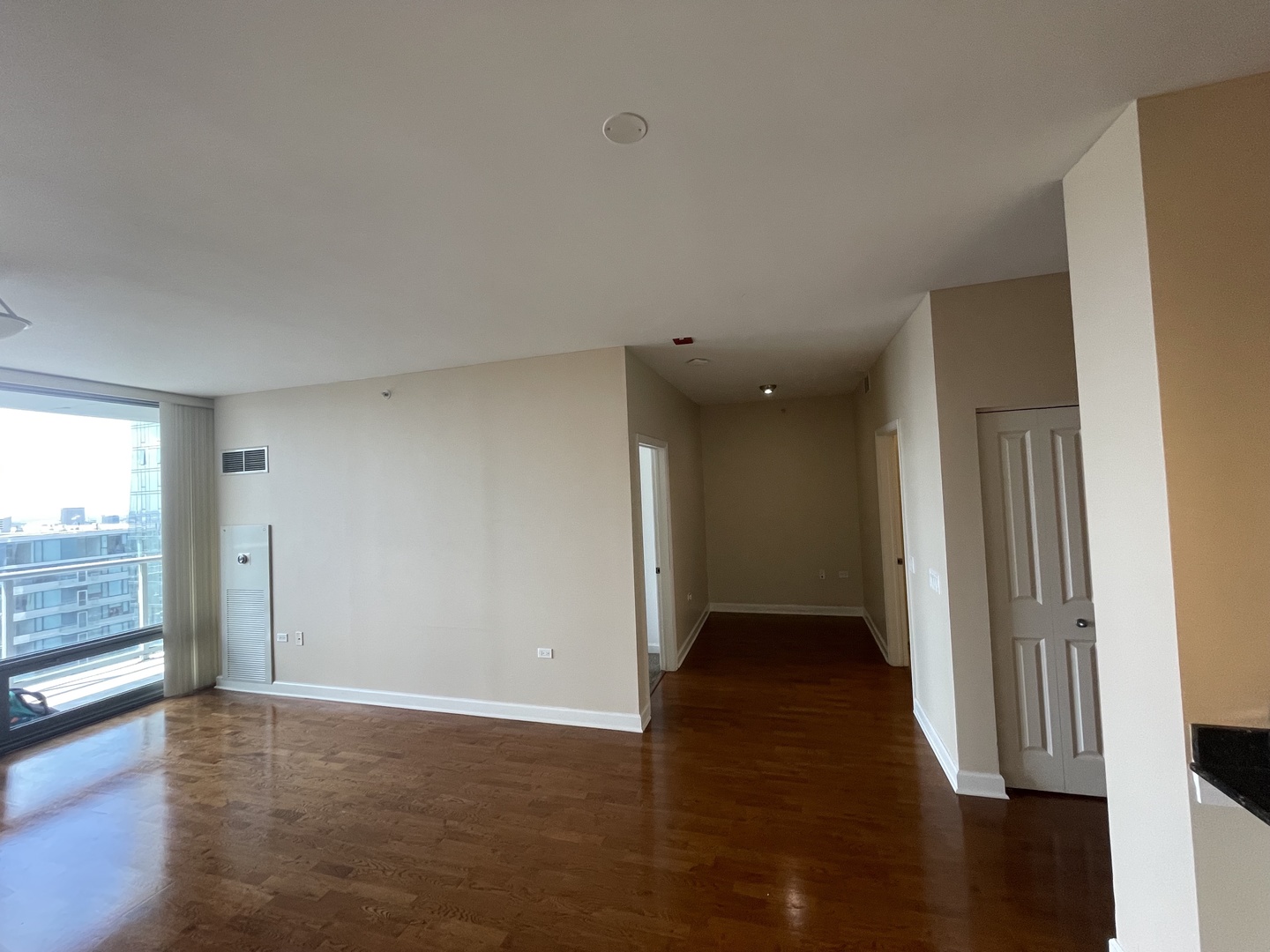 100 E 14th Street Unit: 2808