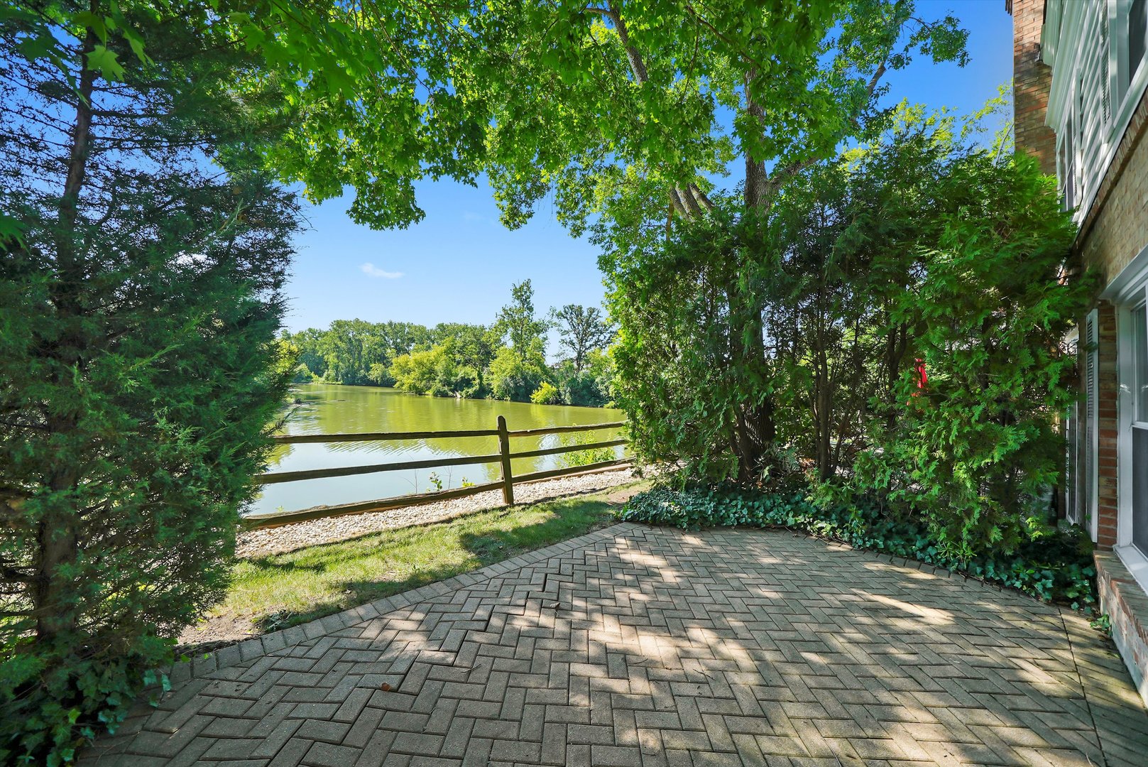 117 RIVERSHIRE Lane