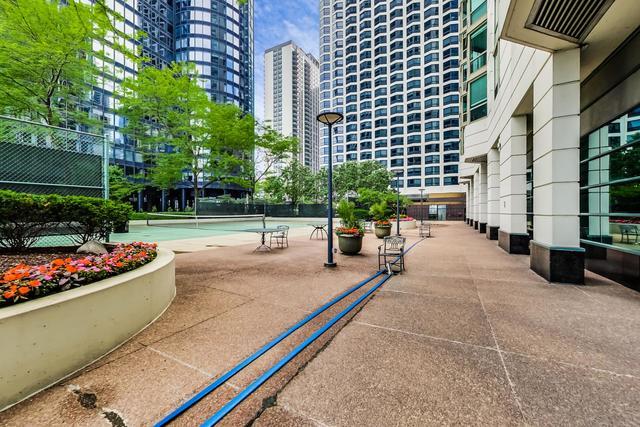 195 N Harbor Drive Unit: 2908