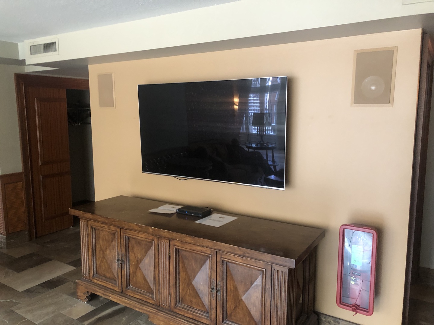 111 E Chestnut Street Unit: 38F
