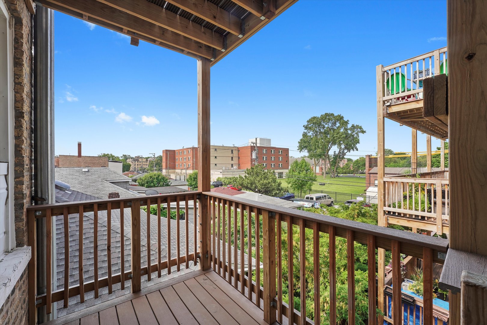 4868 N CALIFORNIA Avenue Unit: 2S
