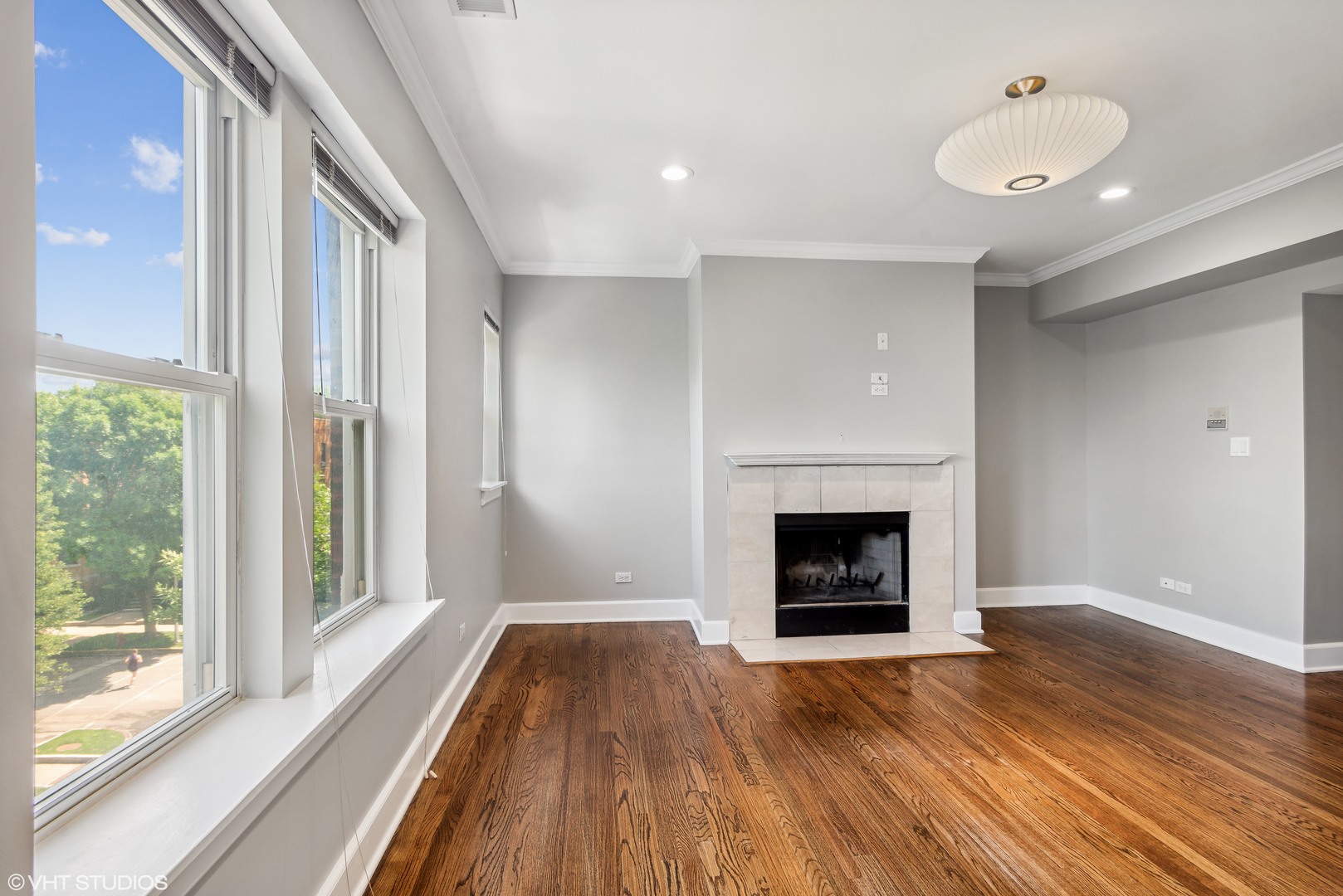3456 N Janssen Avenue Unit: G3