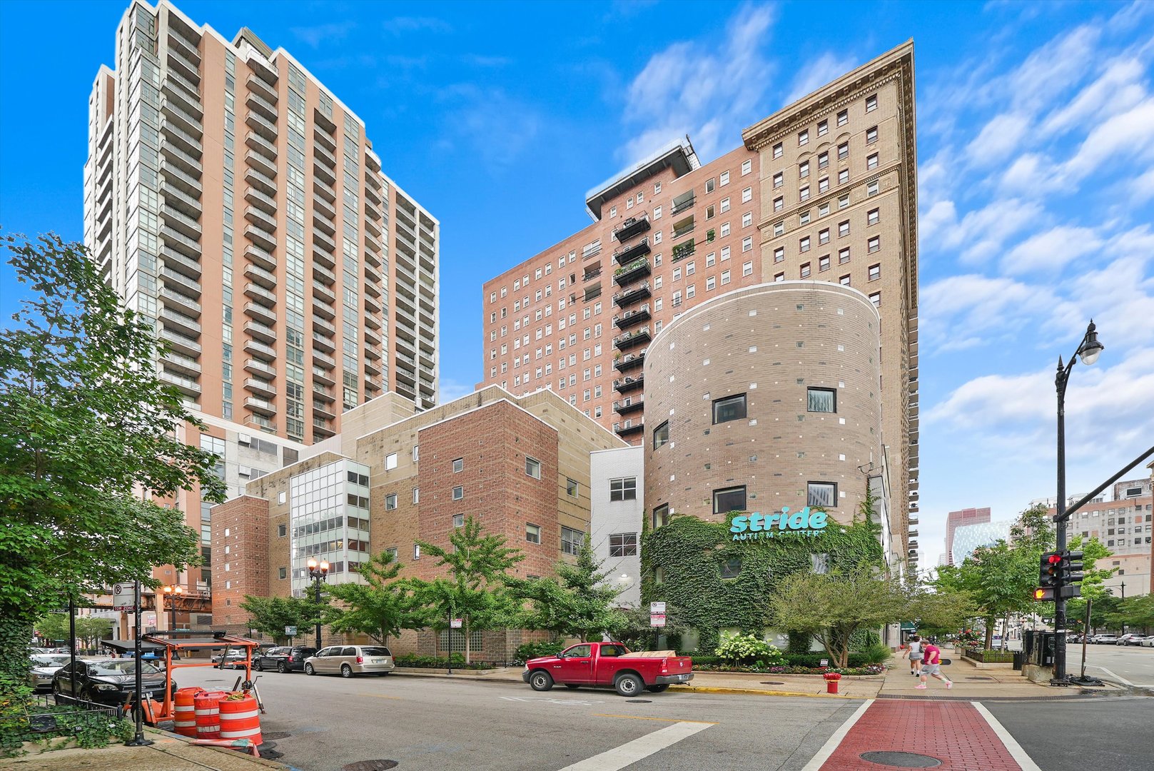 40 E 9TH Street Unit: 1201