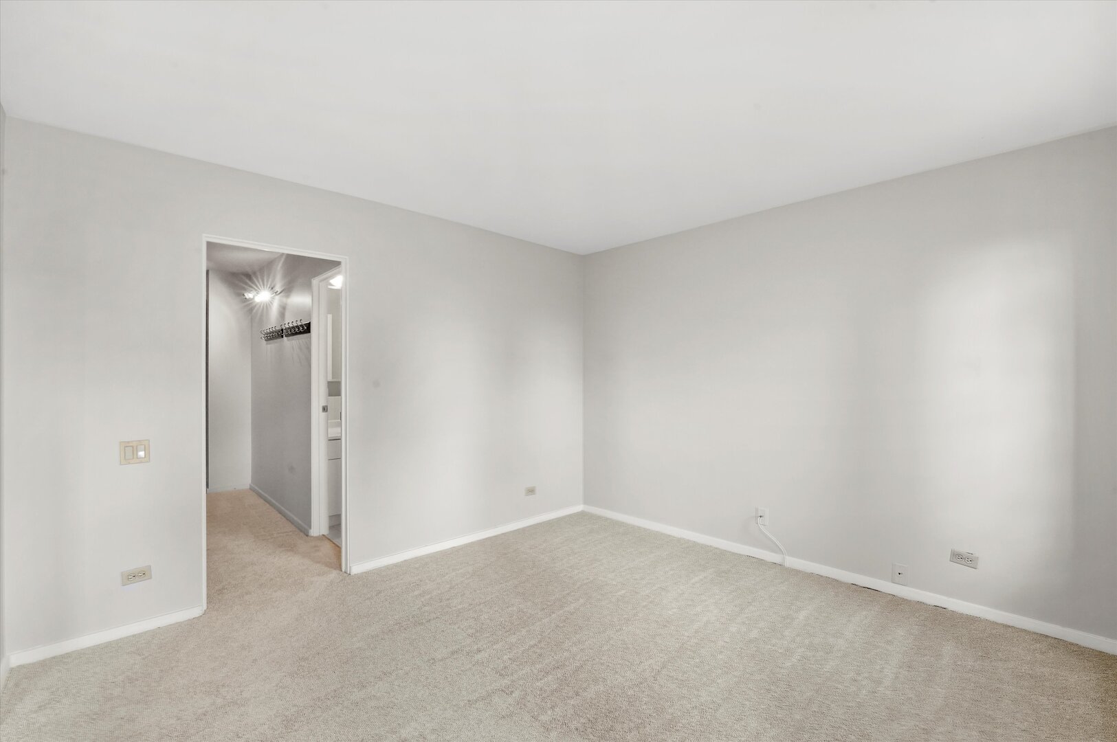 40 E 9TH Street Unit: 1201