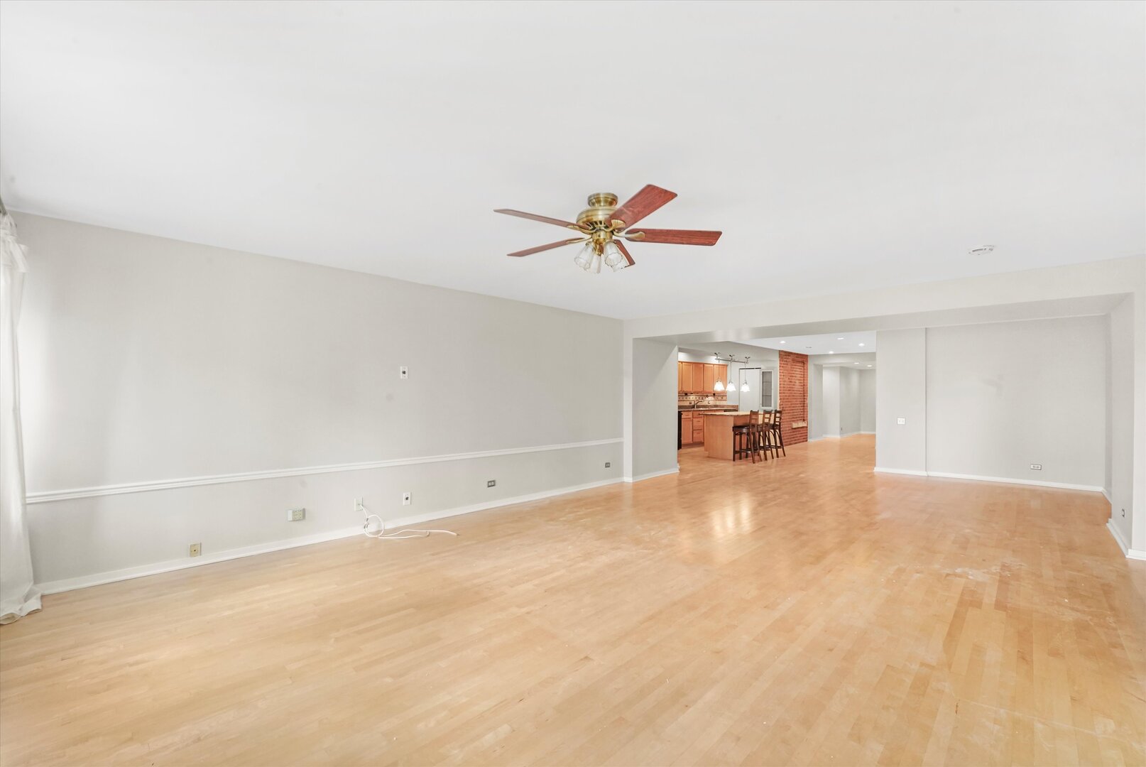 40 E 9TH Street Unit: 1201