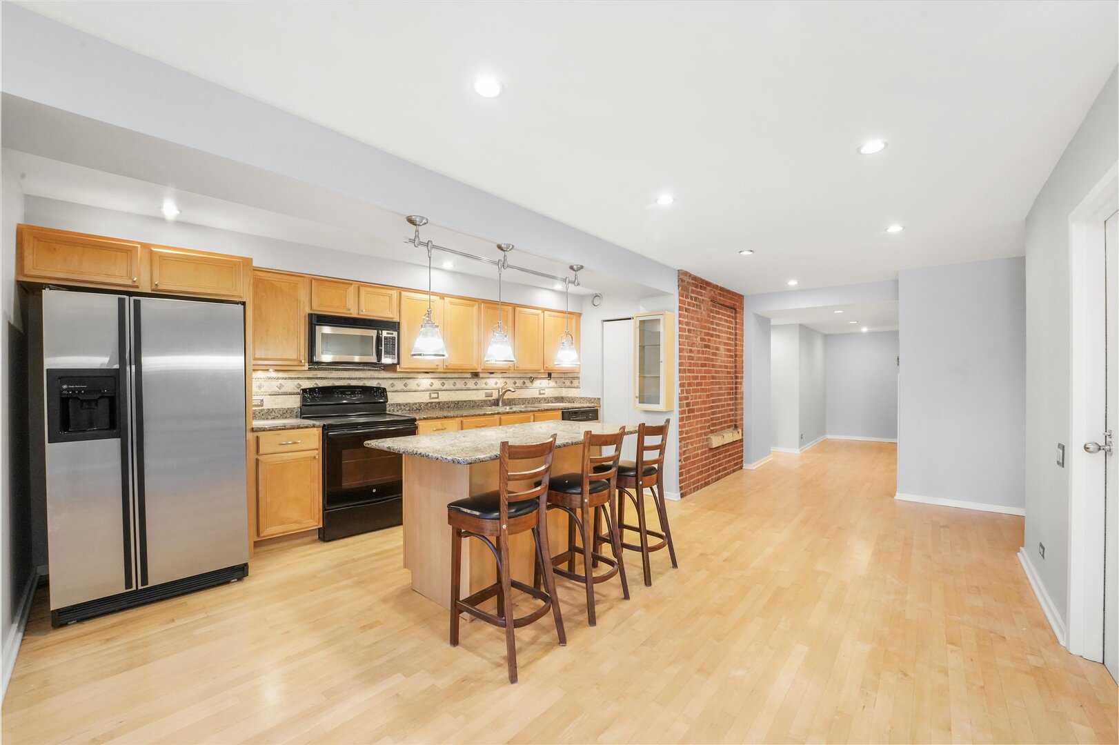 40 E 9TH Street Unit: 1201