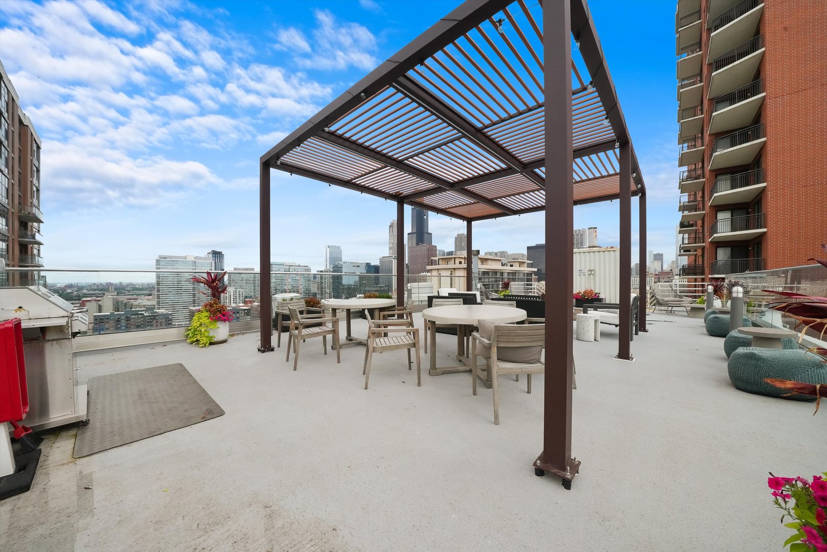 40 E 9TH Street Unit: 1201