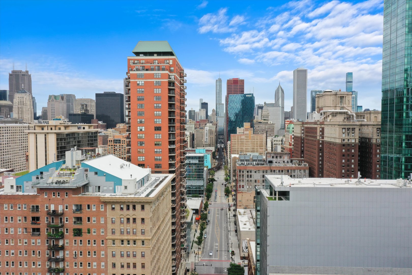 40 E 9TH Street Unit: 1201