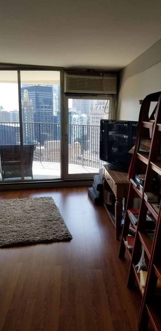 300 N State Street Unit: 4809