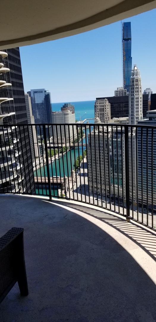 300 N State Street Unit: 4809