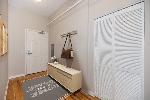 1919 S Michigan Avenue Unit: 404