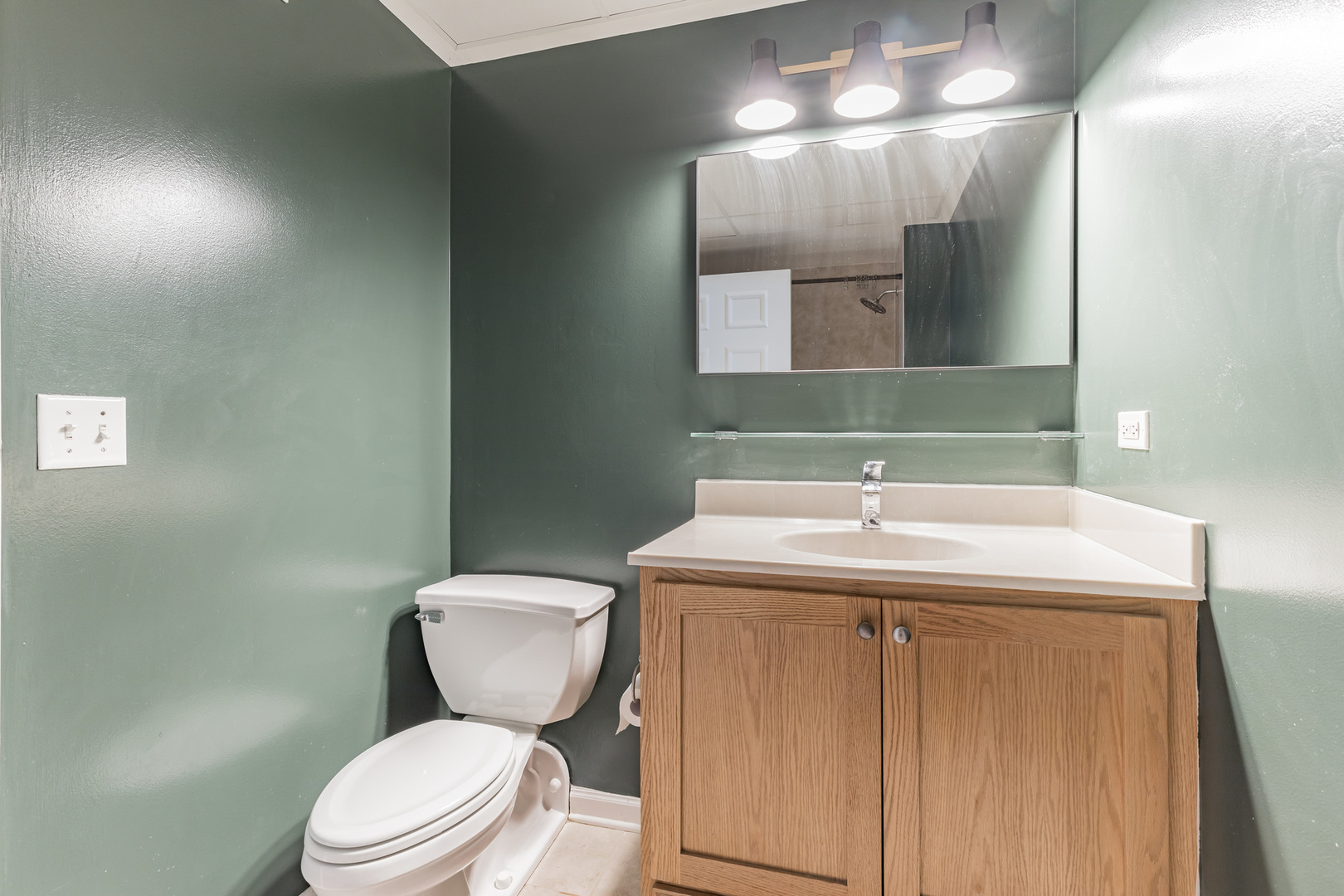 1919 S Michigan Avenue Unit: 404