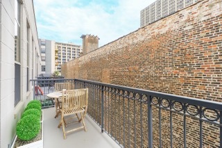 1919 S Michigan Avenue Unit: 404