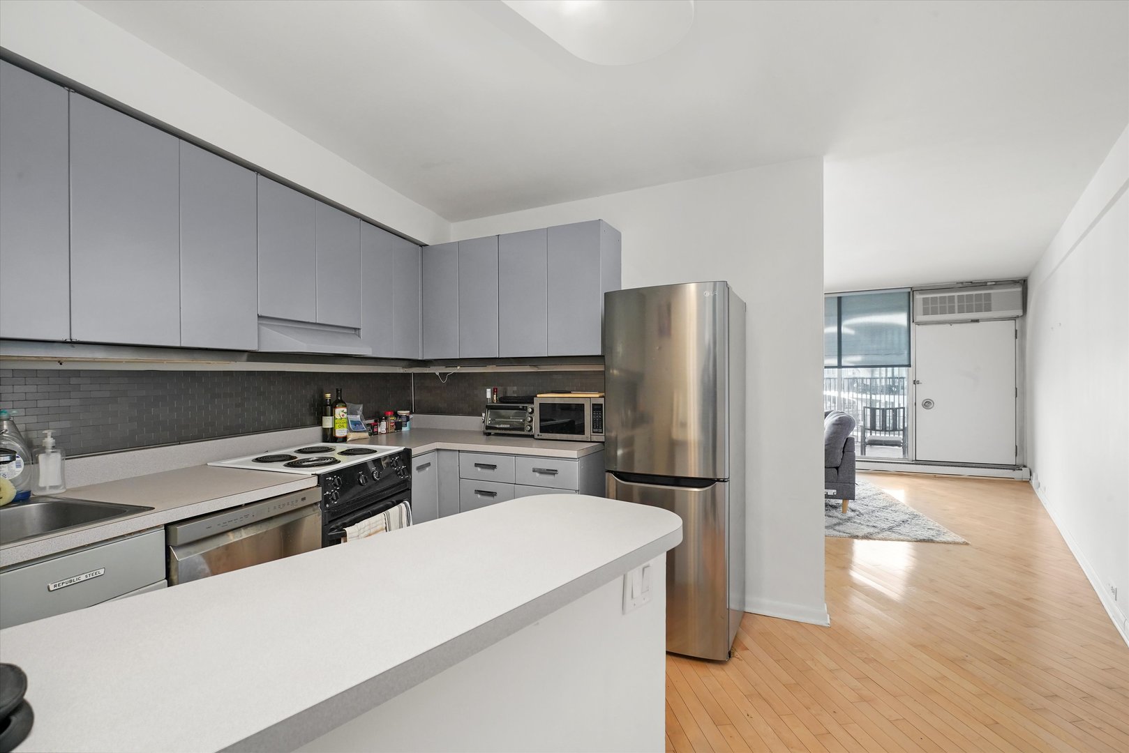 300 N State Street Unit: 4807